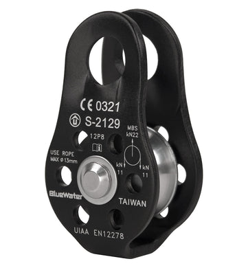 Bluewater ropes Black pulley with fixed side plates.