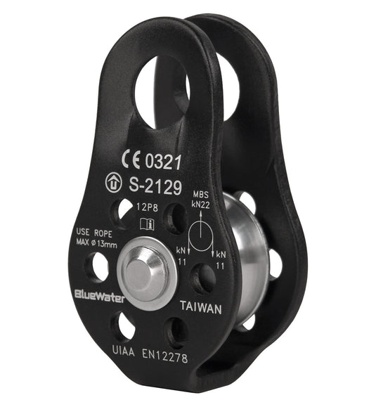Bluewater ropes Black pulley with fixed side plates.